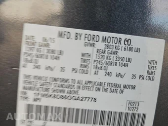 2016 Ford Explorer XLT - miniatura 16