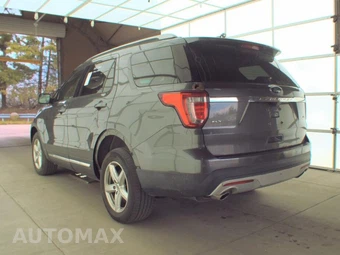 2016 Ford Explorer XLT - miniatura 8