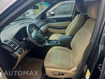 2016 Ford Explorer XLT – miniatura 13