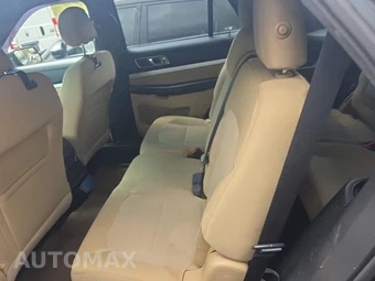 2016 Ford Explorer XLT – miniatura 16