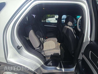 2016 Ford Explorer XLT – miniatura 14