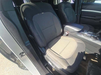 2016 Ford Explorer XLT – miniatura 21