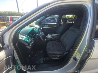 2016 Ford Explorer XLT – miniatura 3