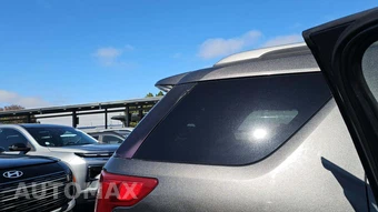 2016 Ford Explorer XLT – miniatura 21