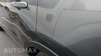 2016 Ford Explorer XLT – miniatura 38