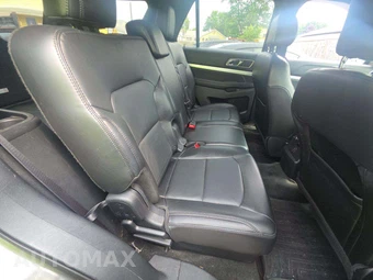 2016 Ford Explorer XLT – miniatura 16