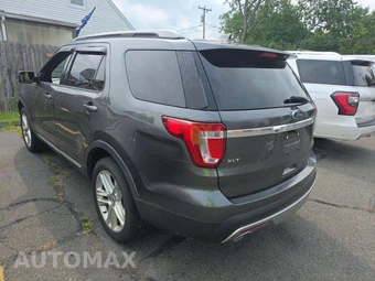 2016 Ford Explorer XLT – miniatura 2
