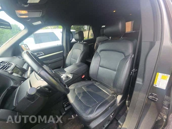 2016 Ford Explorer XLT – miniatura 6