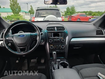 2016 Ford Explorer XLT – miniatura 14