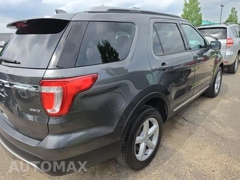 2016 Ford Explorer XLT – miniatura 4