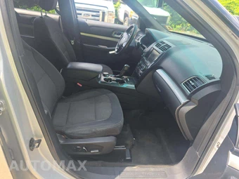 2016 Ford Explorer XLT - miniatura 19