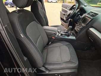 2016 Ford Explorer XLT - miniatura 16