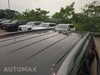 2016 Ford Explorer XLT - miniatura 9