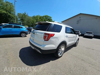 2016 Ford Explorer XLT - miniatura 3