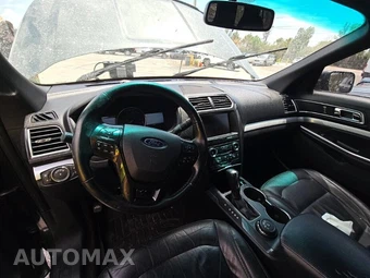 2016 Ford Explorer XLT - miniatura 11