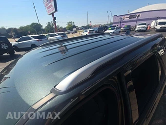 2016 Ford Explorer XLT - miniatura 9