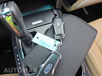 2016 Ford Explorer XLT – miniatura 26