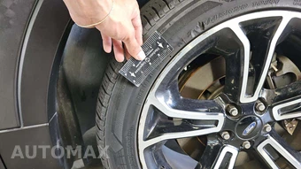 2016 Ford Explorer XLT – miniatura 27