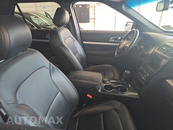 2016 Ford Explorer XLT – miniatura 8
