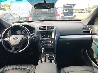 2016 Ford Explorer XLT - miniatura 11