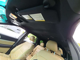2016 Ford Explorer XLT - miniatura 11