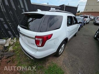 2016 Ford Explorer XLT - miniatura 3