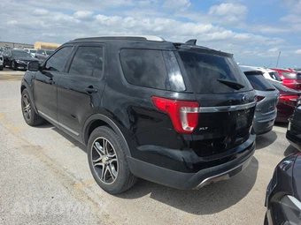 2016 Ford Explorer XLT – miniatura 6