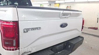 2016 Ford F-150 Lariat Crew Cab Medium Bed – miniatura 30