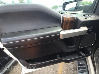 2016 Ford F-150 Lariat Crew Cab Medium Bed – miniatura 9