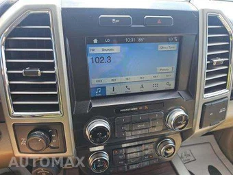 2016 Ford F-150 Lariat Crew Cab Medium Bed - miniatura 11