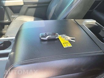2016 Ford F-150 Lariat Crew Cab Short Bed - miniatura 8