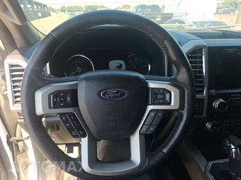 2016 Ford F-150 Lariat Crew Cab Short Bed - miniatura 10