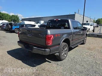 2016 Ford F-150 Lariat Crew Cab Short Bed - miniatura 4