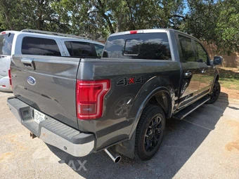 2016 Ford F-150 Lariat Crew Cab Short Bed - miniatura 3