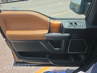 2016 Ford F-150 Limited Crew Cab Short Bed - miniatura 9