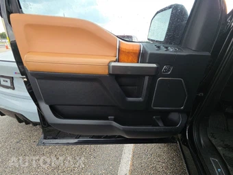 2016 Ford F-150 Limited Crew Cab Short Bed - miniatura 9