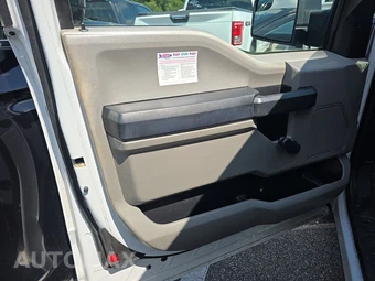 2016 Ford F-150 XL Extended Cab Medium Bed w/Rear Doors – miniatura 9