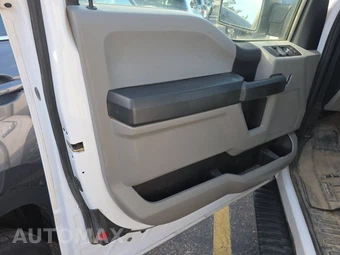2016 Ford F-150 XL Extended Cab Medium Bed w/Rear Doors – miniatura 9
