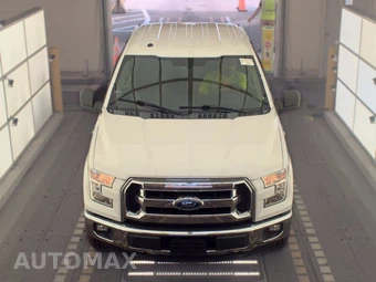 2016 Ford F-150 XLT Crew Cab Medium Bed - miniatura 2