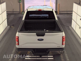 2016 Ford F-150 XLT Crew Cab Medium Bed - miniatura 5
