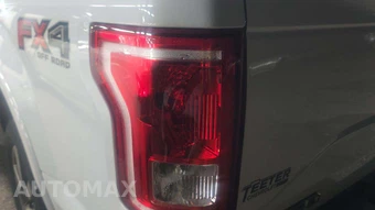 2016 Ford F-150 XLT Crew Cab Medium Bed - miniatura 23