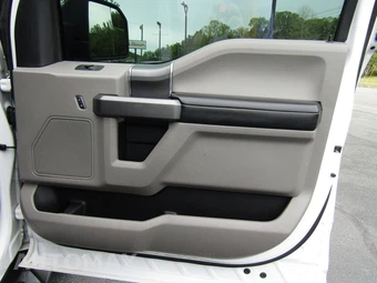 2016 Ford F-150 XLT Crew Cab Medium Bed - miniatura 29