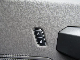 2016 Ford F-150 XLT Crew Cab Medium Bed - miniatura 31