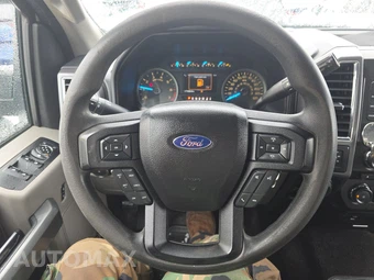 2016 Ford F-150 XLT Crew Cab Medium Bed - miniatura 10
