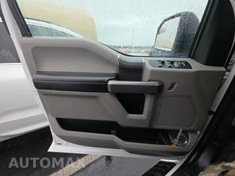 2016 Ford F-150 XLT Crew Cab Medium Bed - miniatura 9