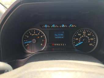 2016 Ford F-150 XLT Crew Cab Short Bed – miniatura 9
