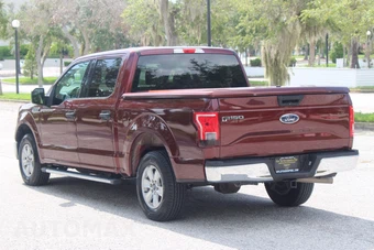 2016 Ford F-150 XLT Crew Cab Short Bed - miniatura 3