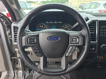 2016 Ford F-150 XLT Crew Cab Short Bed – miniatura 10