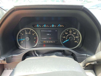 2016 Ford F-150 XLT Crew Cab Short Bed - miniatura 9