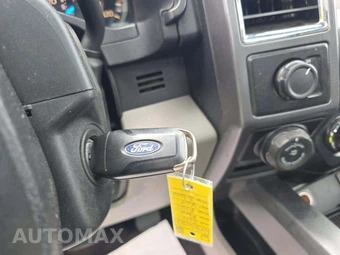 2016 Ford F-150 XLT Crew Cab Short Bed - miniatura 8